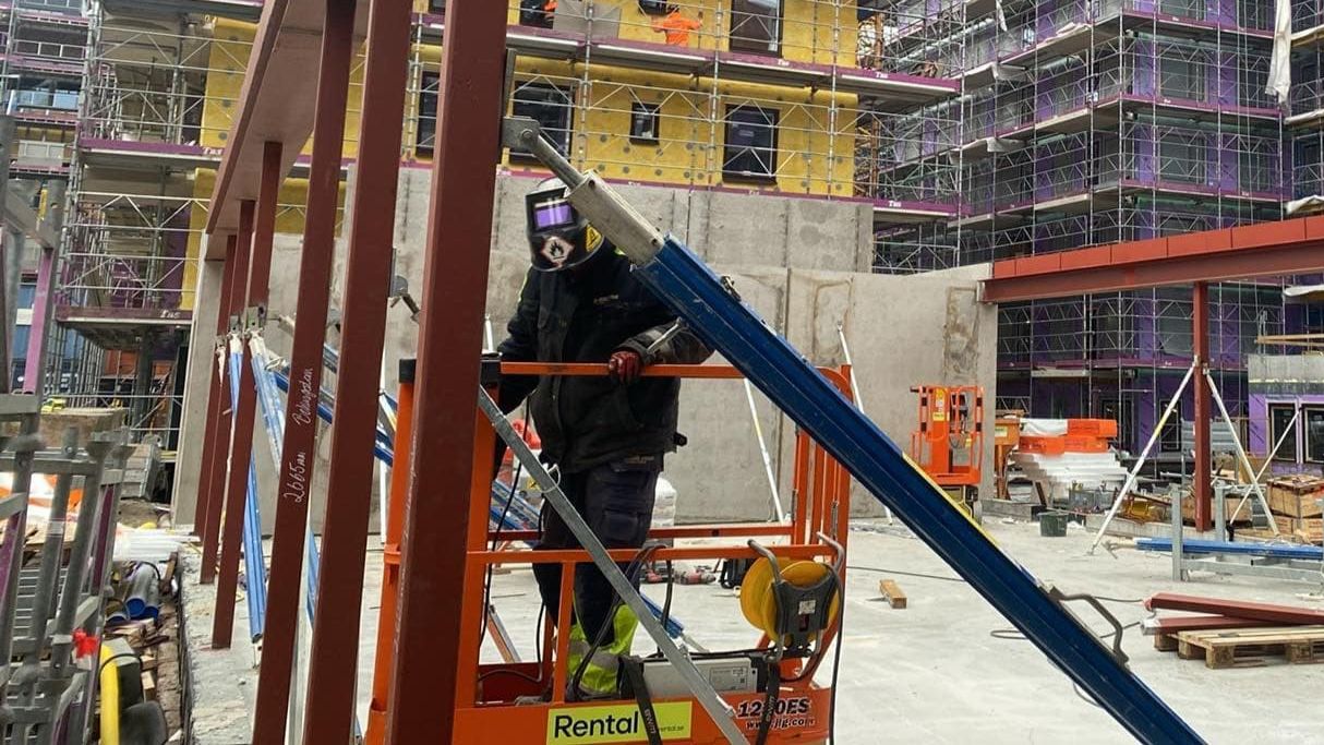 Stålstommar Tillverkar och monterar stålstommar. Från färdig ritning till stålkonstruktion.